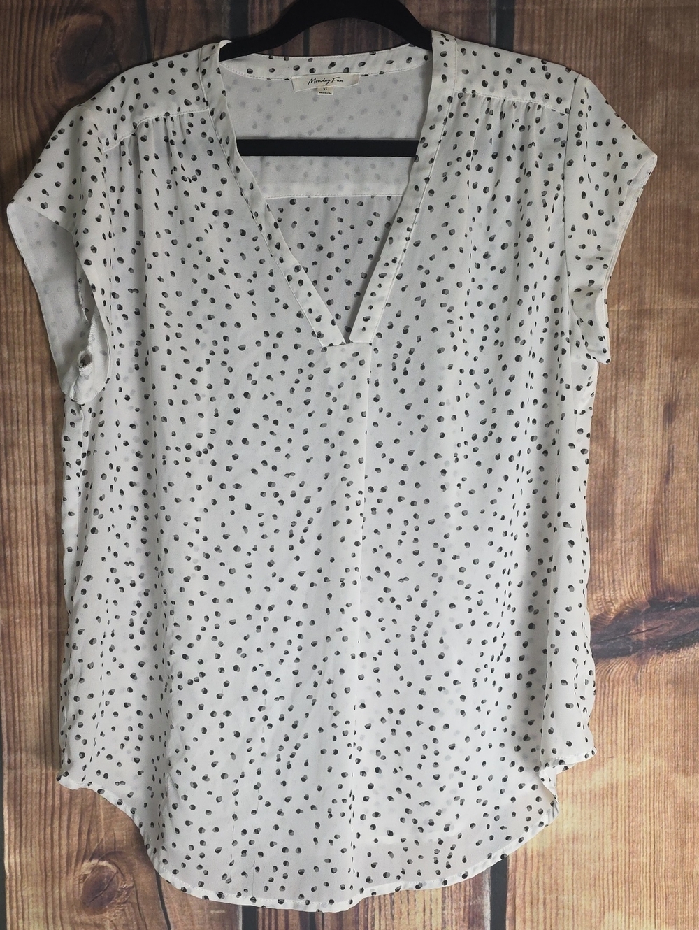 Monday Fun XL Cap-Sleeve V-Neck Blouse in Cream with Black Dot Print